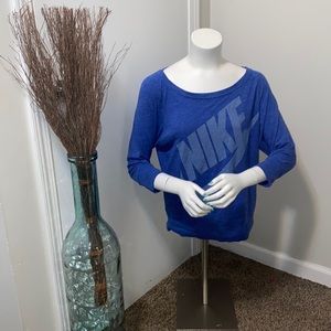 Nike wide neck 3/4 sleeve long sleeve shirt